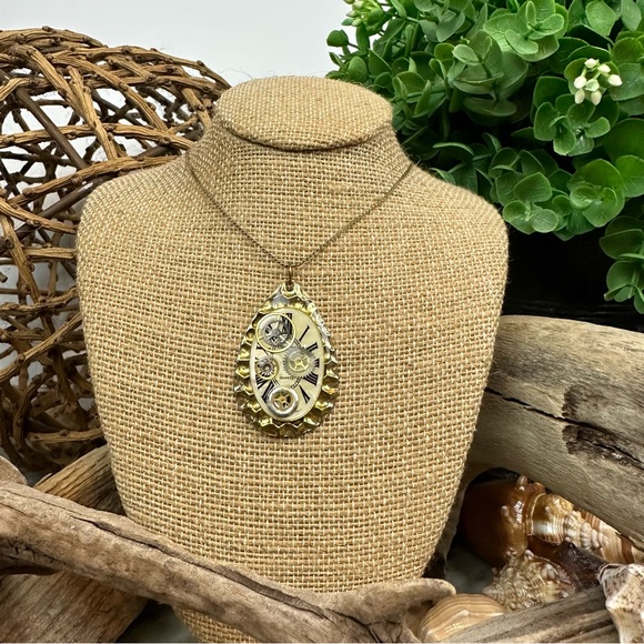 Up Scale Time Jewelry Up Scale Time Hammered Teardrop Vintage Watch